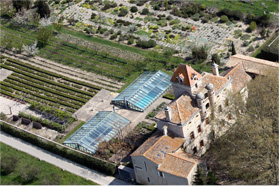 Photographie aérienne de votre villa, maison ou Chateau dans le Gard, Vaucluse ou Bouches-du-rhône