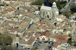 photo aérienne du centre du village du THOR dans le Vaucluse